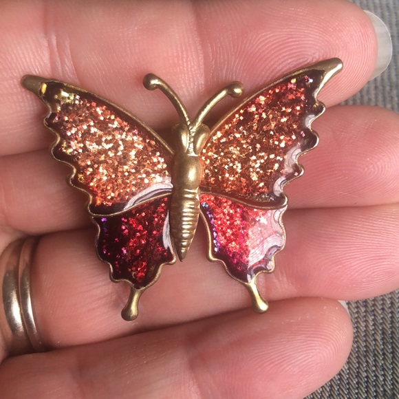 🇺🇸Sparkly butterfly pin - Picture 2 of 3